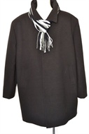 4129 Luxusní flaušový kabát, černý na knoflíky, hrudník 174 cm