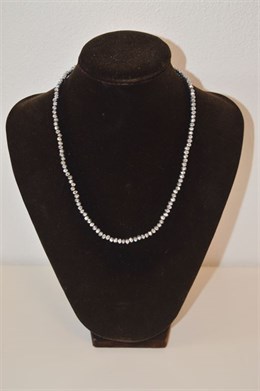 1343 Krásný jednoduchý náhrdelník(stříbrno-šedé, jemné korálky)