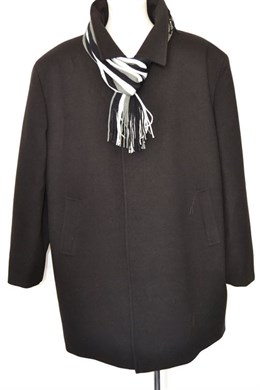 4129 Luxusní flaušový kabát, černý na knoflíky, hrudník 184 cm