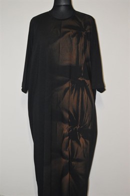 1057 Černé domácí šaty - technika savování - 3/4 rukáv - obvod hrudníku: 140- 210 cm