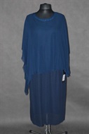 1059 Dámský šatový dvojkomplet(krajkové šaty+lehká halenka), kr. rukáv, kul. výstřih, barva: tm. modrá, vel.: 54