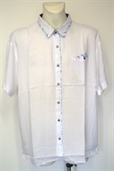 4529 Bílíá vzdušná košile s lemováním, kr. rukáv - obvod hrudníku: 138 cm
