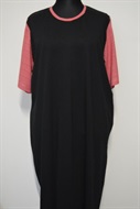 1173 Černé domácí šaty s pruhatým krátkým rukávem - šířka 140 - 200 cm
